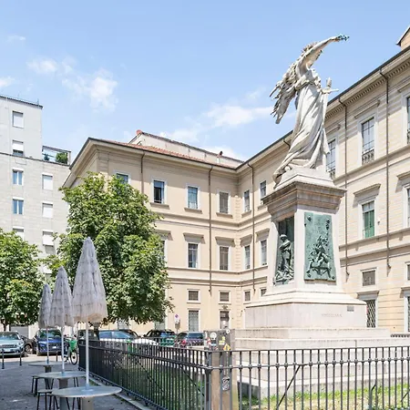 Luminosa E Spaziosa Dimora Nel Centro Di *